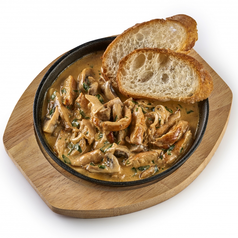 Сковорода с курицей 